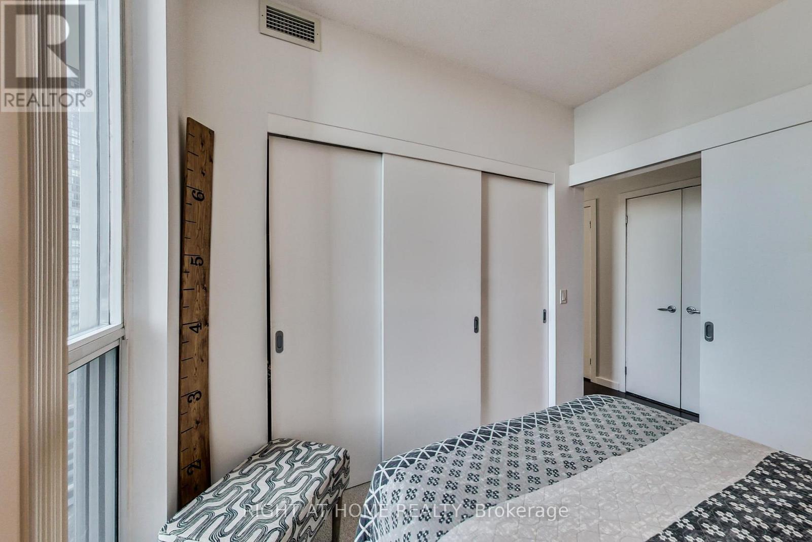 3102 - 8 York Street W, Toronto, Ontario  M5J 2Y2 - Photo 21 - C12121533