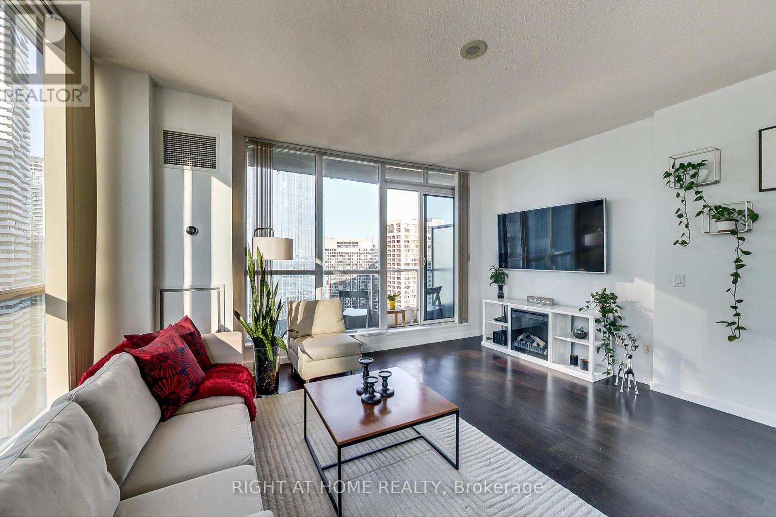 3102 - 8 York Street W, Toronto, Ontario  M5J 2Y2 - Photo 8 - C12121533