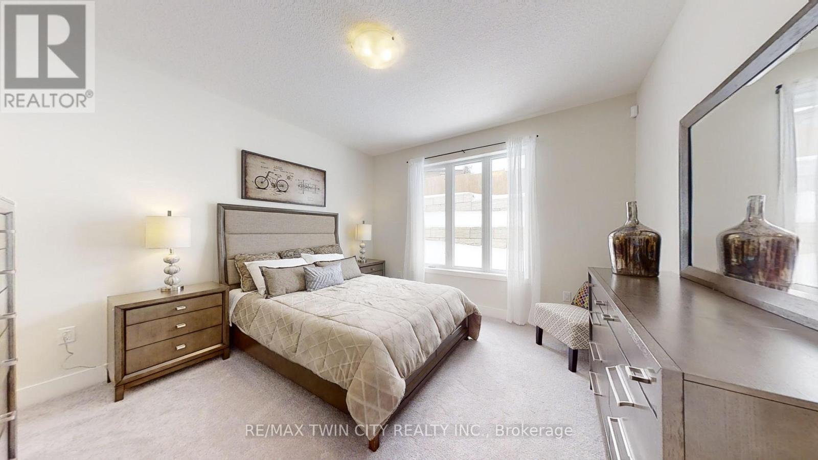 67 Julie Court, London South, Ontario  N5X 3X4 - Photo 6 - X12121545