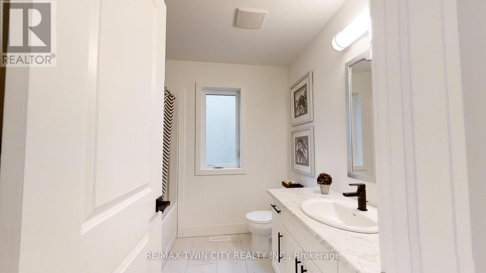 155 Julie Crescent, London South, Ontario  N5X 3X4 - Photo 40 - X12121554