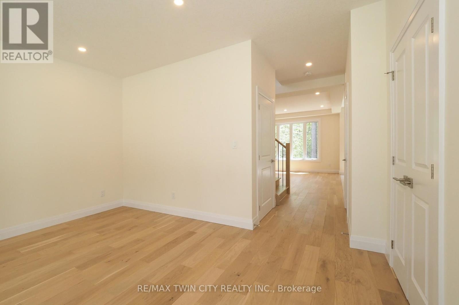 Property at 220 JEFFREY PLACE image 4