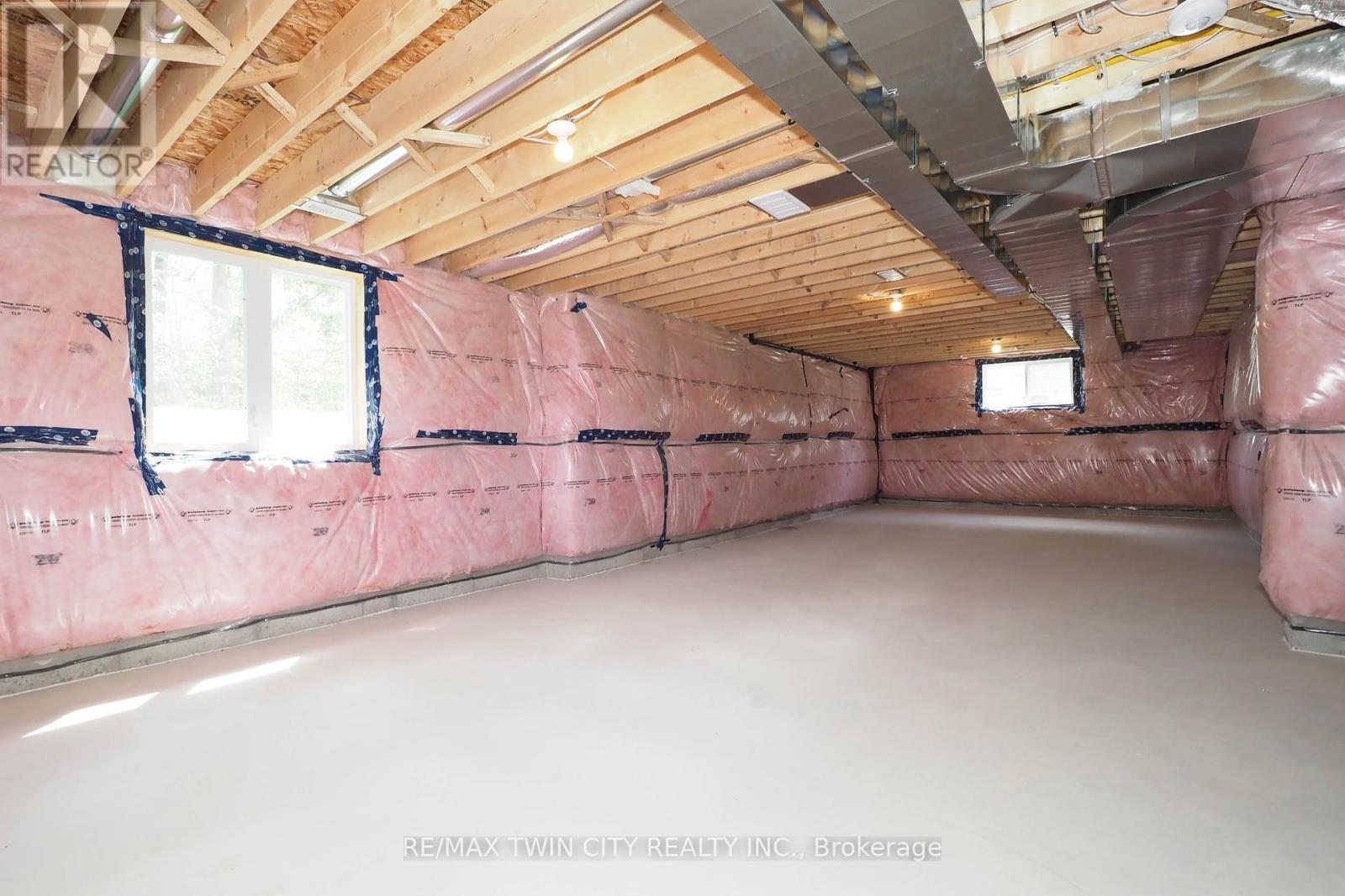 220 Jeffrey Place, Kitchener, Ontario  N2C 2T7 - Photo 43 - X12121567