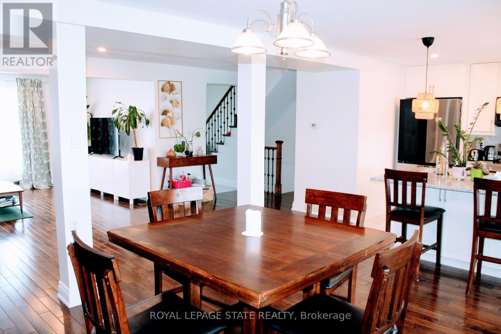 133 Chilton Drive, Hamilton (Stoney Creek Mountain), Ontario  L8J 1L8 - Photo 8 - X12121587