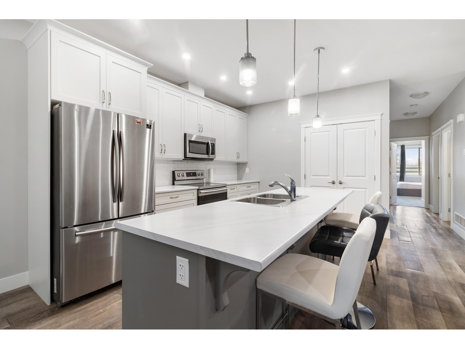 Property at 478 FORT STREET image 5