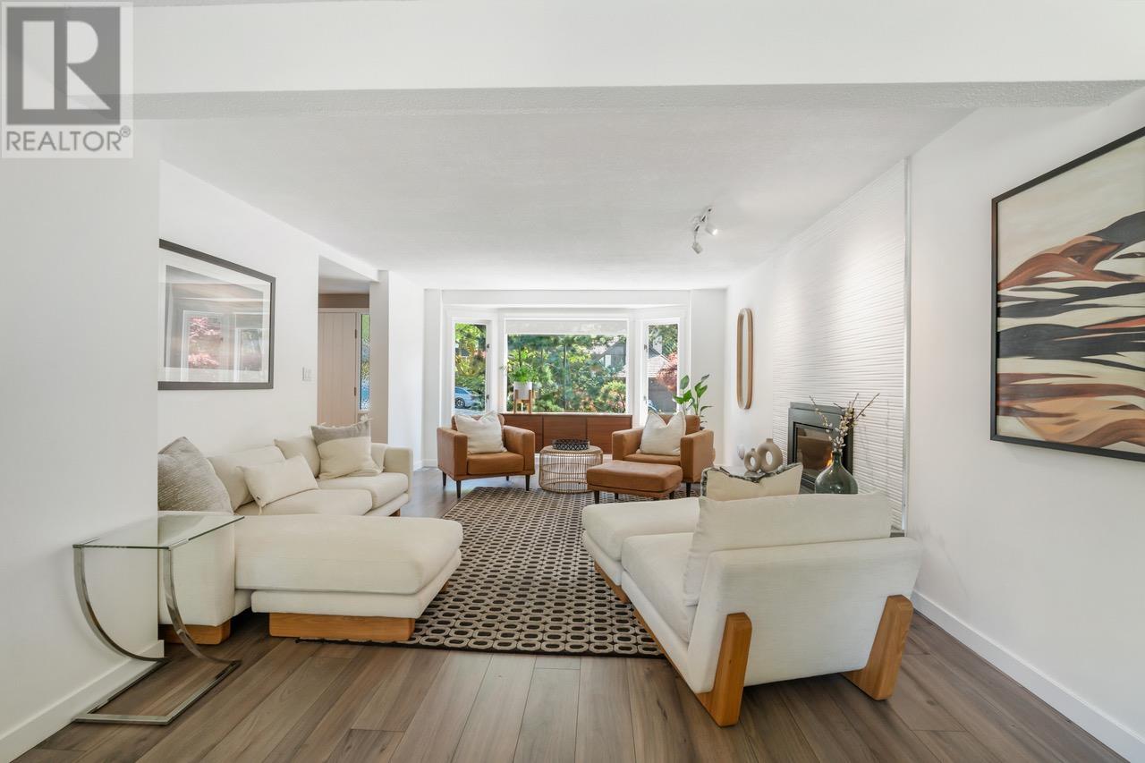 5441 Cliffridge Avenue, North Vancouver, British Columbia  V7R 3V5 - Photo 5 - R2997472