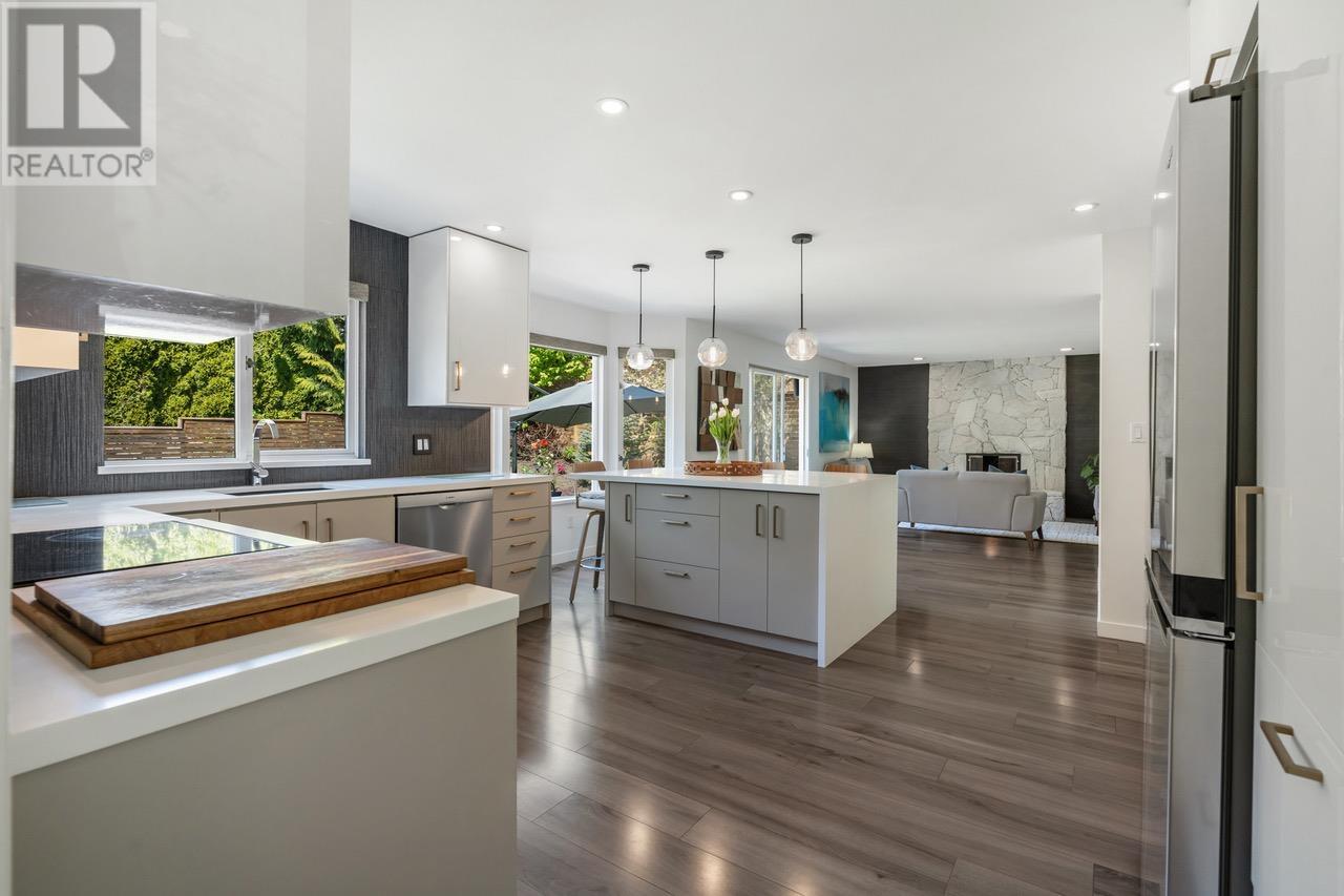 5441 Cliffridge Avenue, North Vancouver, British Columbia  V7R 3V5 - Photo 15 - R2997472