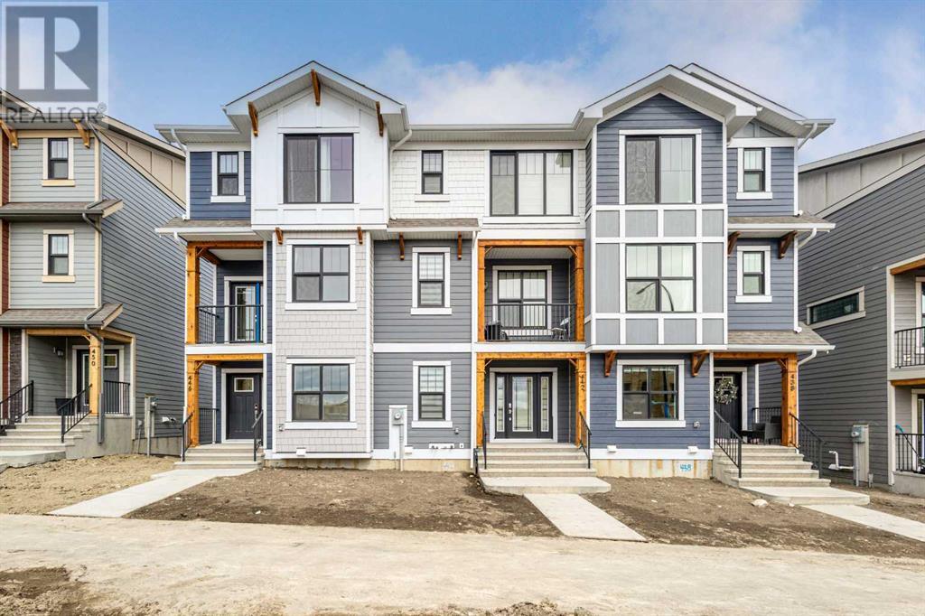 Property at 446 Alpine Avenue SW image 2