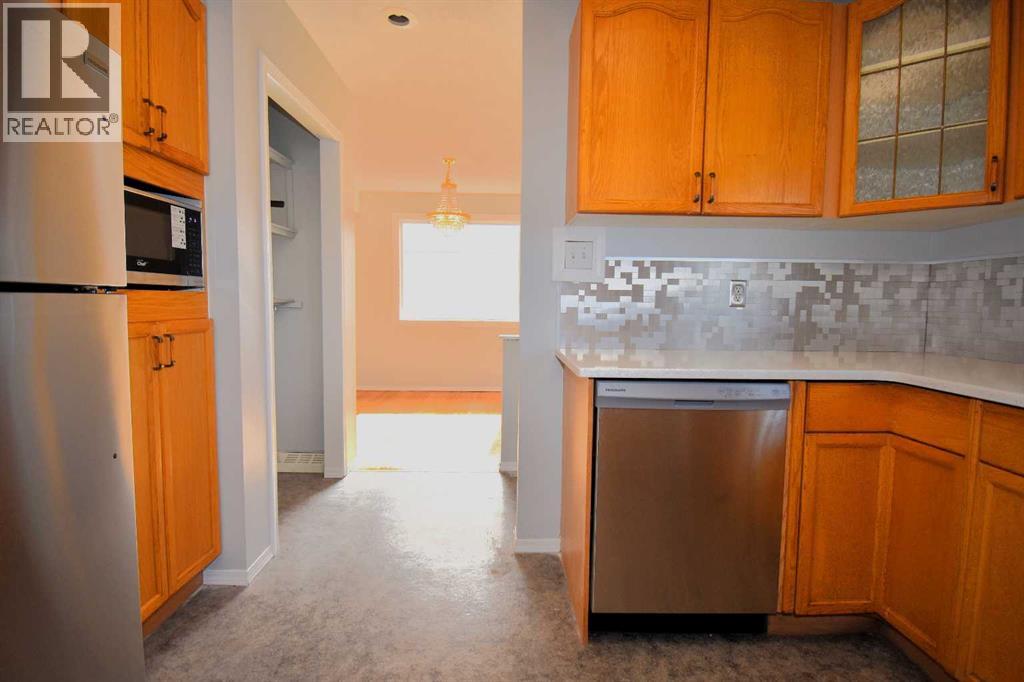 119 Lodgepole Drive, Hinton, Alberta  T7V 1E4 - Photo 8 - A2217227