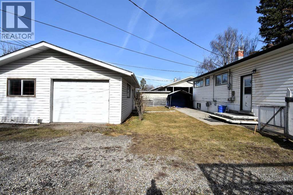 119 Lodgepole Drive, Hinton, Alberta  T7V 1E4 - Photo 35 - A2217227