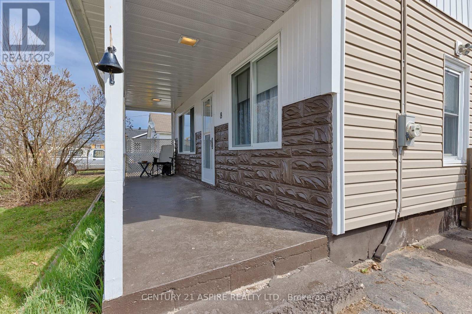 Property at 8 ETHEL STREET image 4