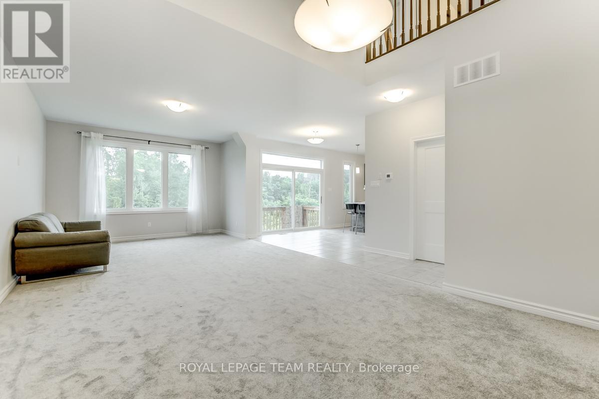 121 Seabert Drive, Arnprior, Ontario  K7S 0K1 - Photo 5 - X12121606