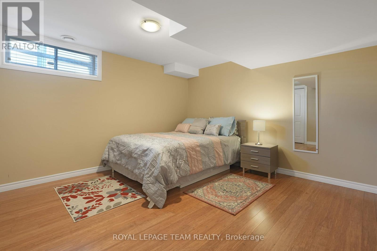 66 Woliston Crescent, Ottawa, Ontario  K2W 1E5 - Photo 19 - X12121608