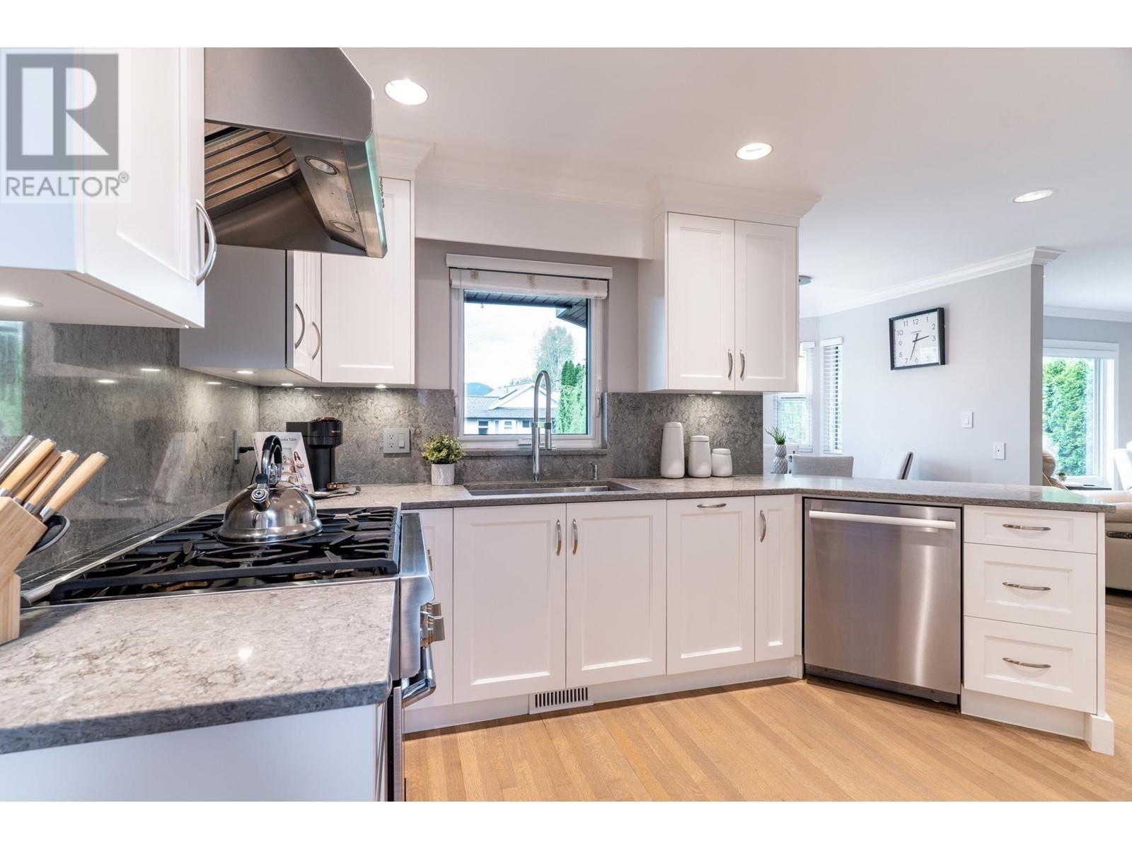 21463 126 Avenue, Maple Ridge, British Columbia  V4R 2H4 - Photo 12 - R2997724