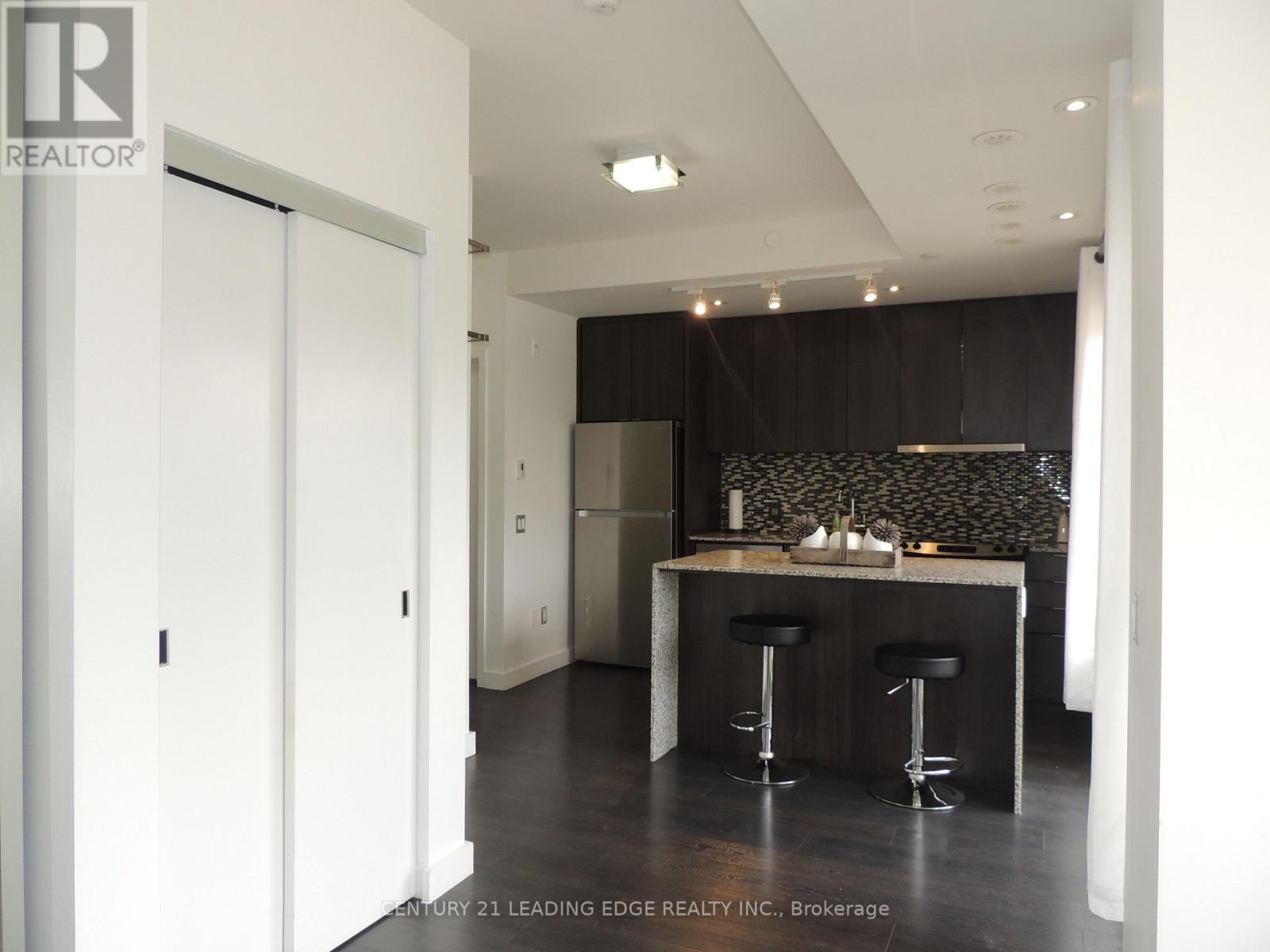 214 - 5005 Harvard Road, Mississauga, Ontario  L5M 0W5 - Photo 8 - W12120850