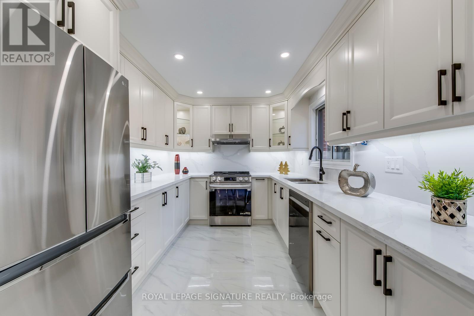 22 Mcnicoll Avenue, Toronto, Ontario  M2H 2A8 - Photo 11 - C12121602
