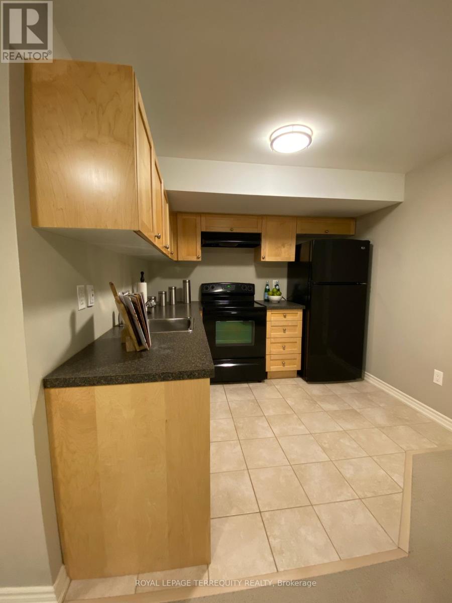 Lower - 20b Lunness Road, Toronto (Alderwood), Ontario  M8W 4M3 - Photo 19 - W12121609