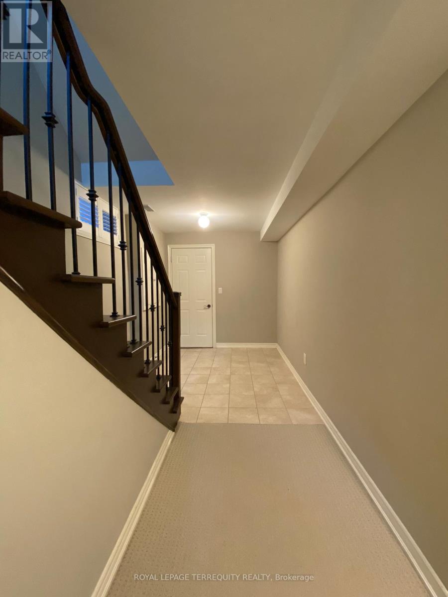 Lower - 20b Lunness Road, Toronto, Ontario  M8W 4M3 - Photo 8 - W12121609