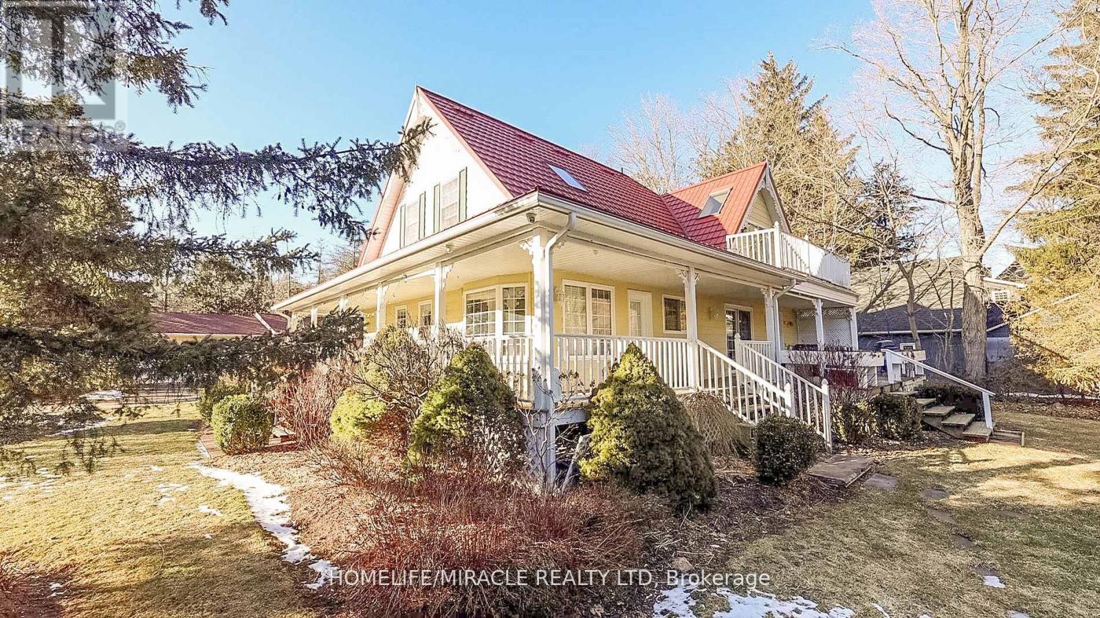 Property at 115 KING STREET image 3