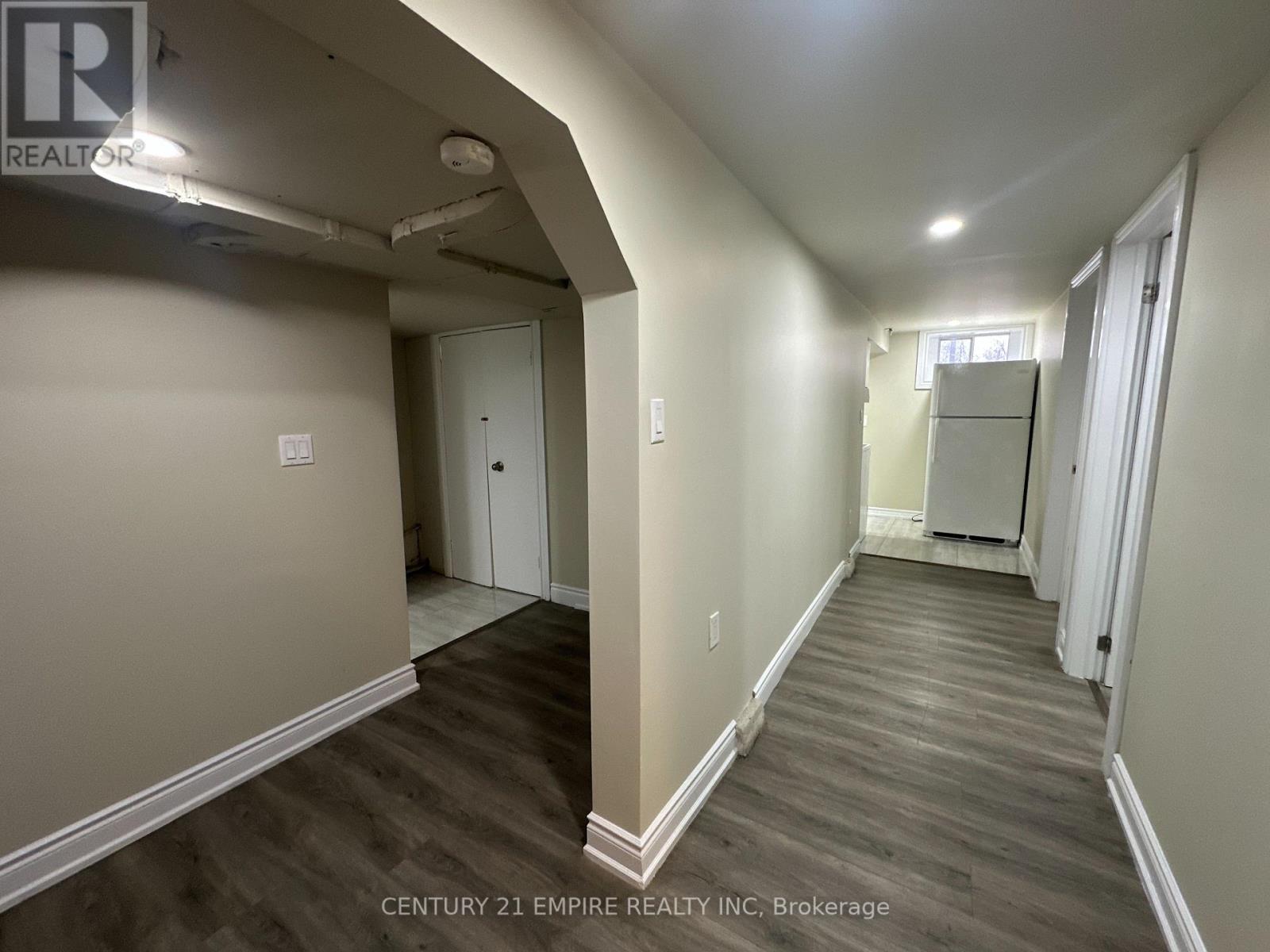 5736 Leonard Avenue, Niagara Falls, Ontario  L2G 4R1 - Photo 32 - X12121593