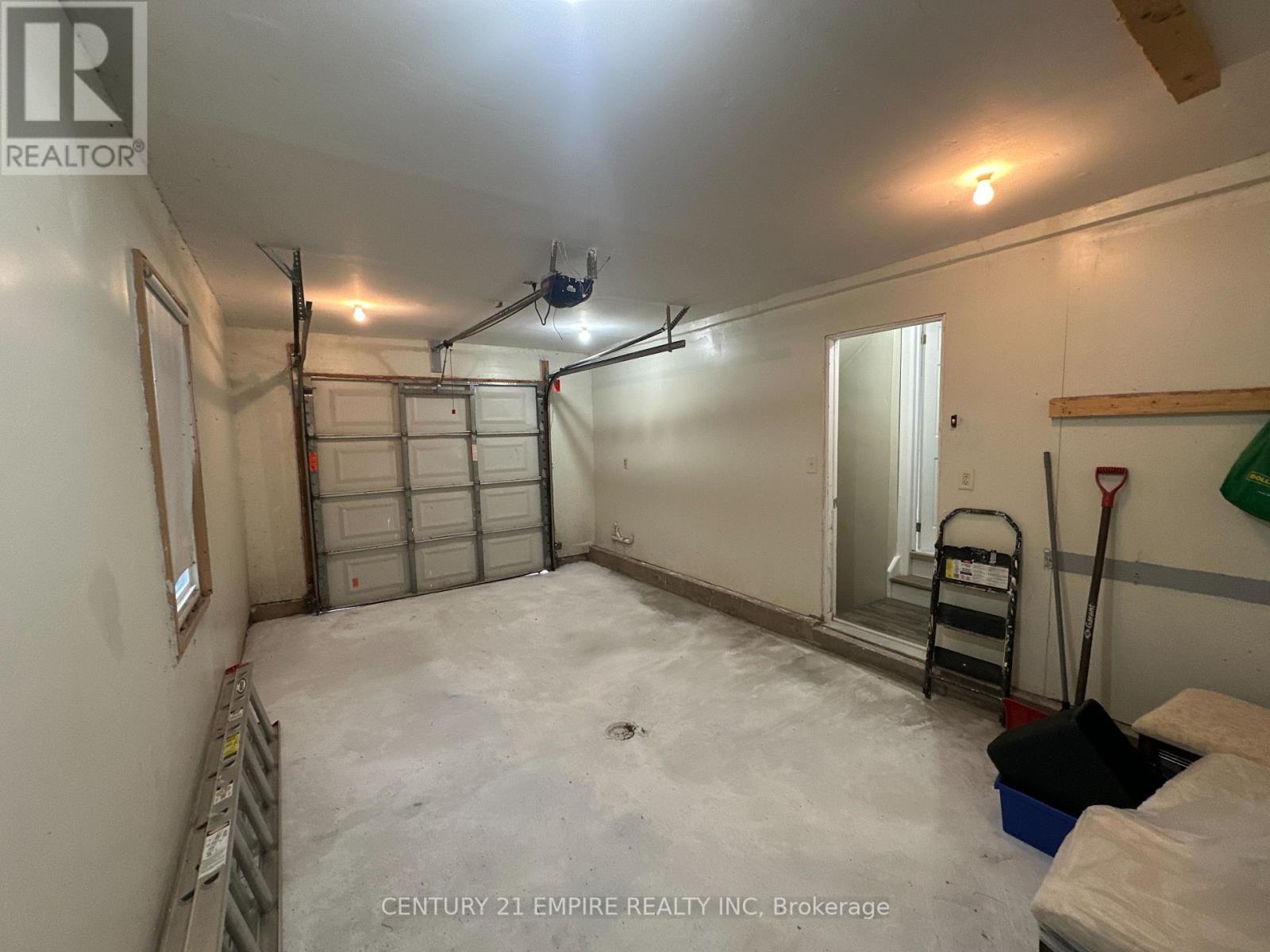 5736 Leonard Avenue, Niagara Falls, Ontario  L2G 4R1 - Photo 38 - X12121593