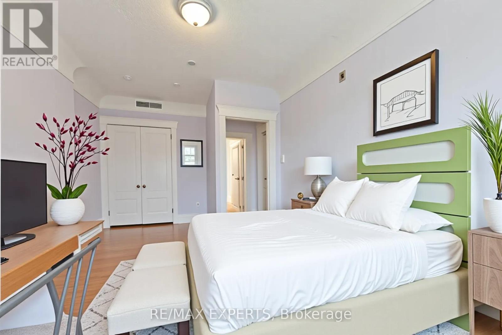 18 Barton Avenue, Toronto, Ontario  M5R 1G8 - Photo 30 - C12121393
