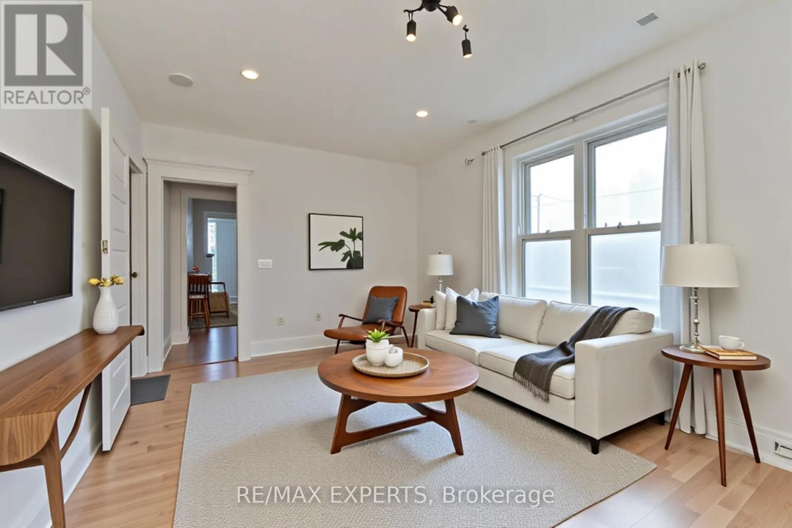 18 Barton Avenue, Toronto, Ontario  M5R 1G8 - Photo 26 - C12121393