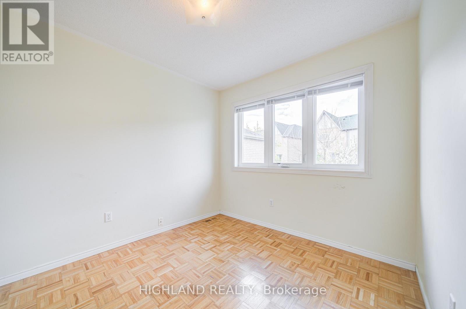5704 Greensboro Drive, Mississauga (Central Erin Mills), Ontario  L5M 5T7 - Photo 35 - W12114397