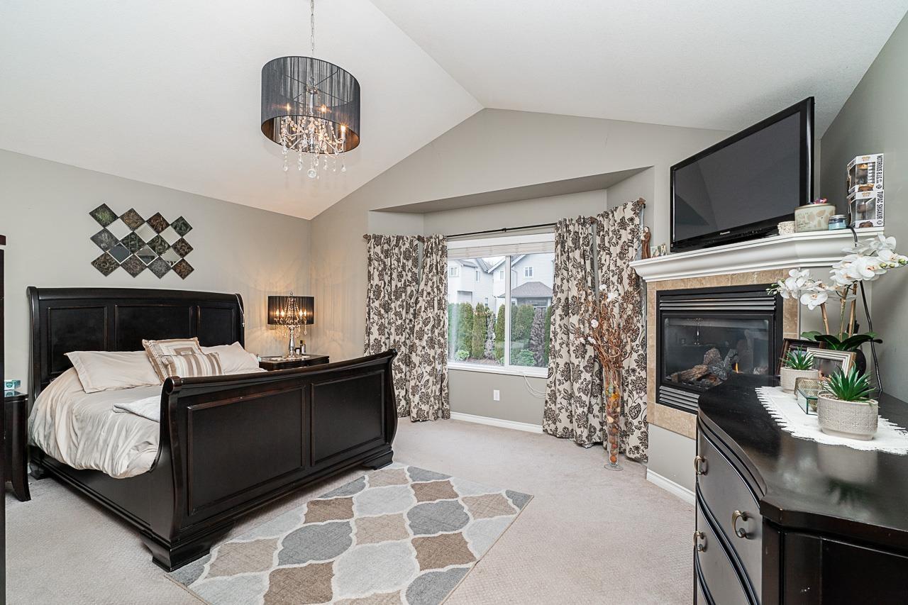 19625 68a Avenue, Langley, British Columbia  V2Y 3H2 - Photo 21 - R2985939