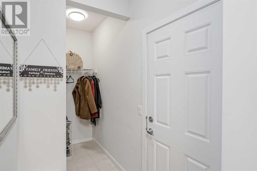 96 Hillcrest Avenue Sw, Airdrie, Alberta  T4B 4C8 - Photo 17 - A2215944