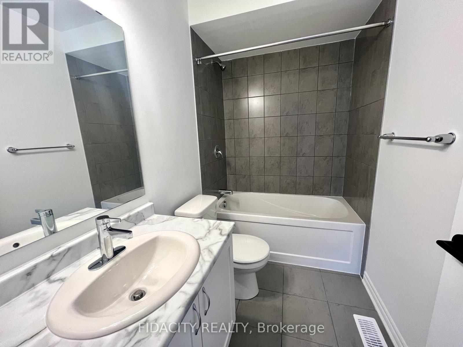 145 Anthracite Private, Ottawa, Ontario  K2J 7C8 - Photo 14 - X12121636