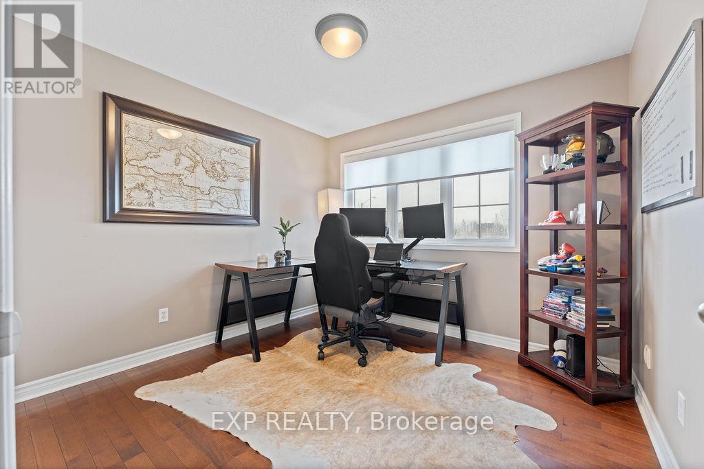 2176 Cavalier Way, Ottawa, Ontario  K1W 1K2 - Photo 30 - X12121664