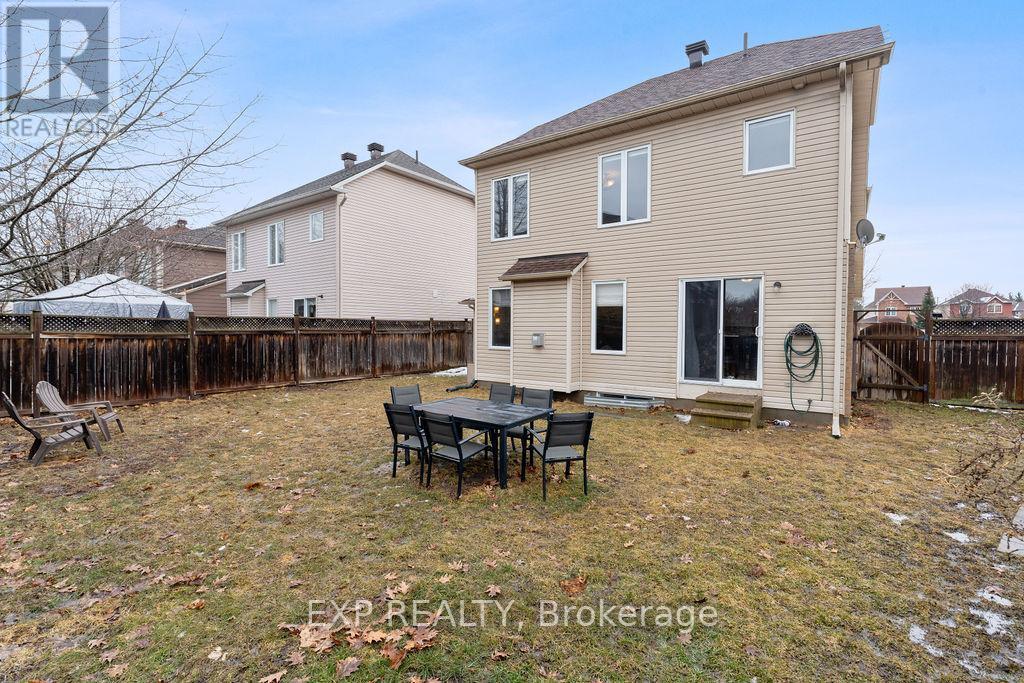 2176 Cavalier Way, Ottawa, Ontario  K1W 1K2 - Photo 42 - X12121664