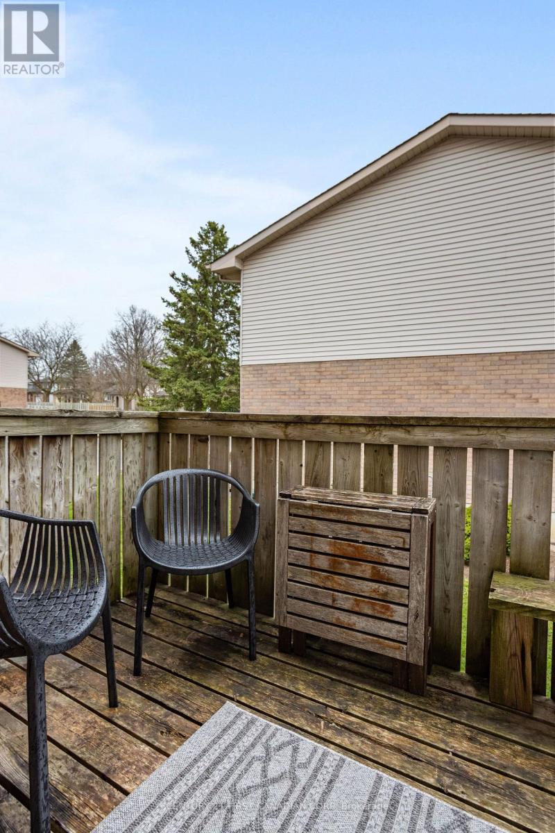 24 - 1855 Aldersbrook Road, London North, Ontario  N6G 4R4 - Photo 28 - X12121649
