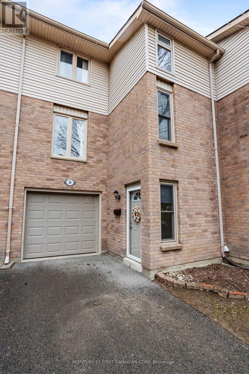 Property at 24 - 1855 ALDERSBROOK ROAD image 4