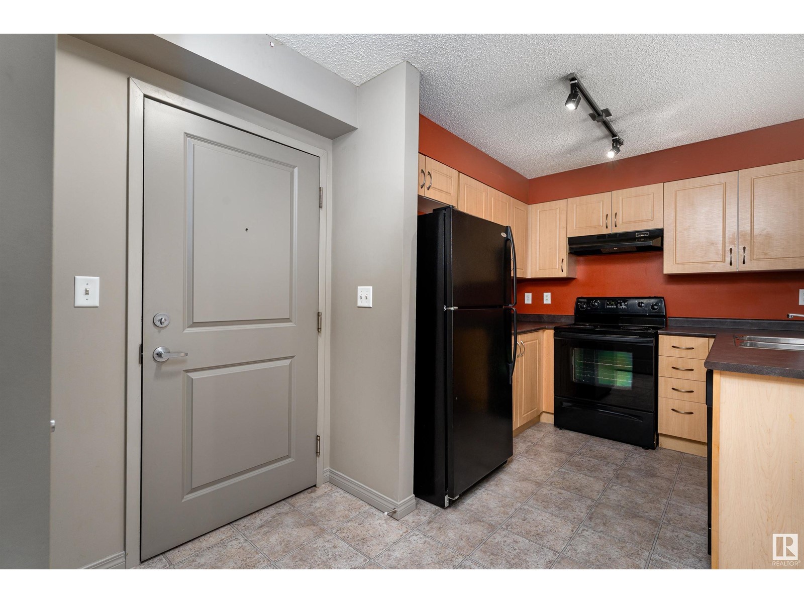 Property at #115 11441 ELLERSLIE RD SW image 4