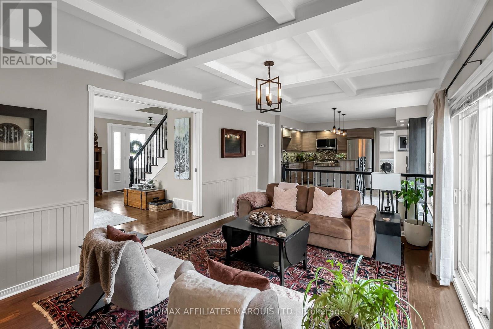 Property at 1932 BELVEDERE CRESCENT image 4