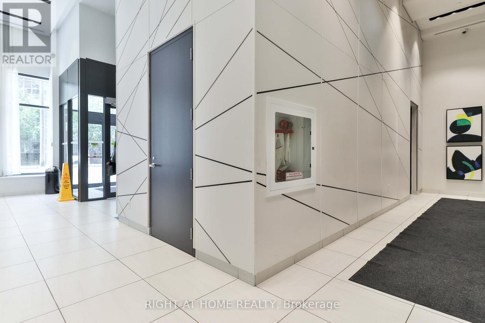 406 - 159 Wellesley Street E, Toronto, Ontario  M4Y 0H5 - Photo 17 - C12121658