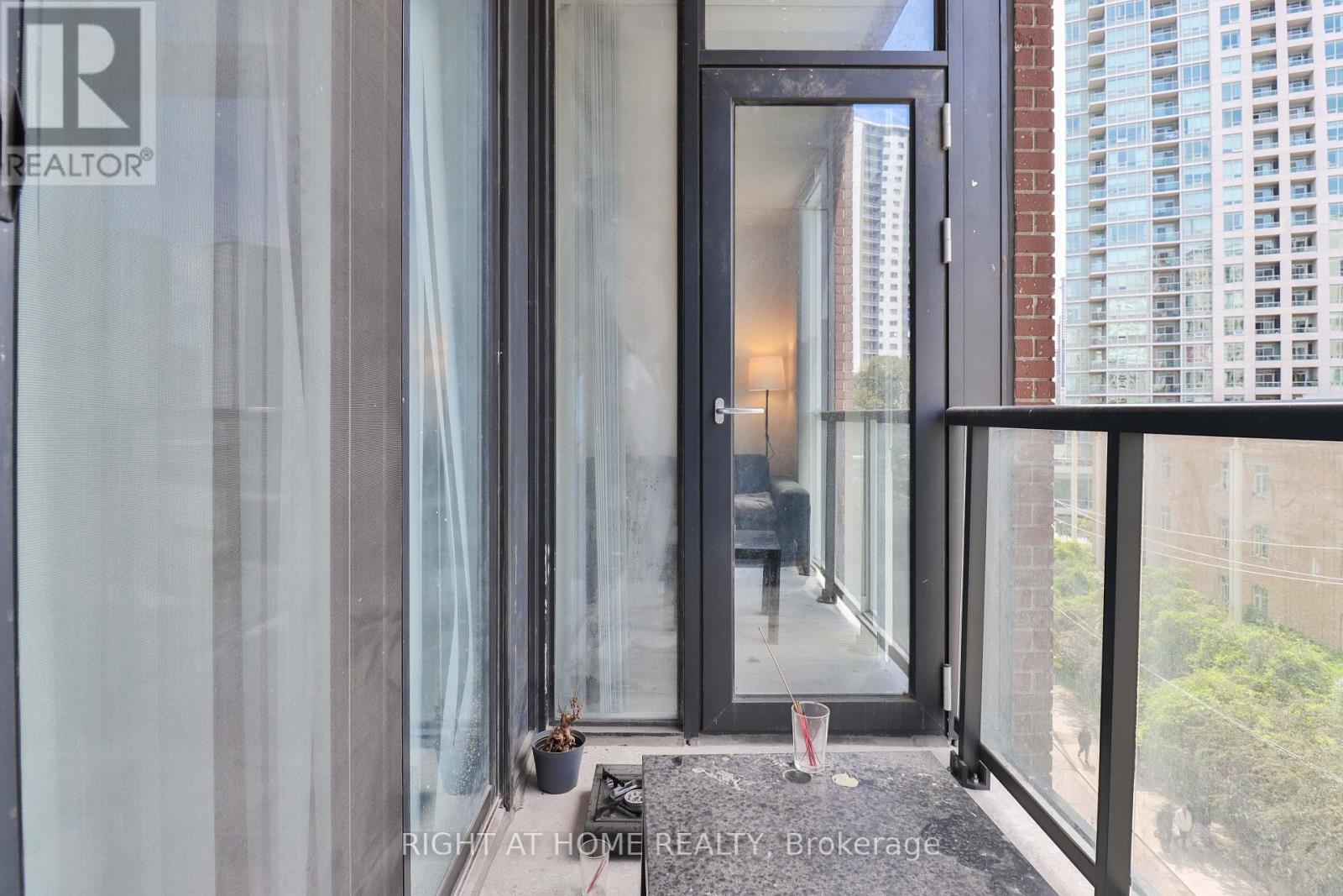 406 - 159 Wellesley Street E, Toronto, Ontario  M4Y 0H5 - Photo 19 - C12121658