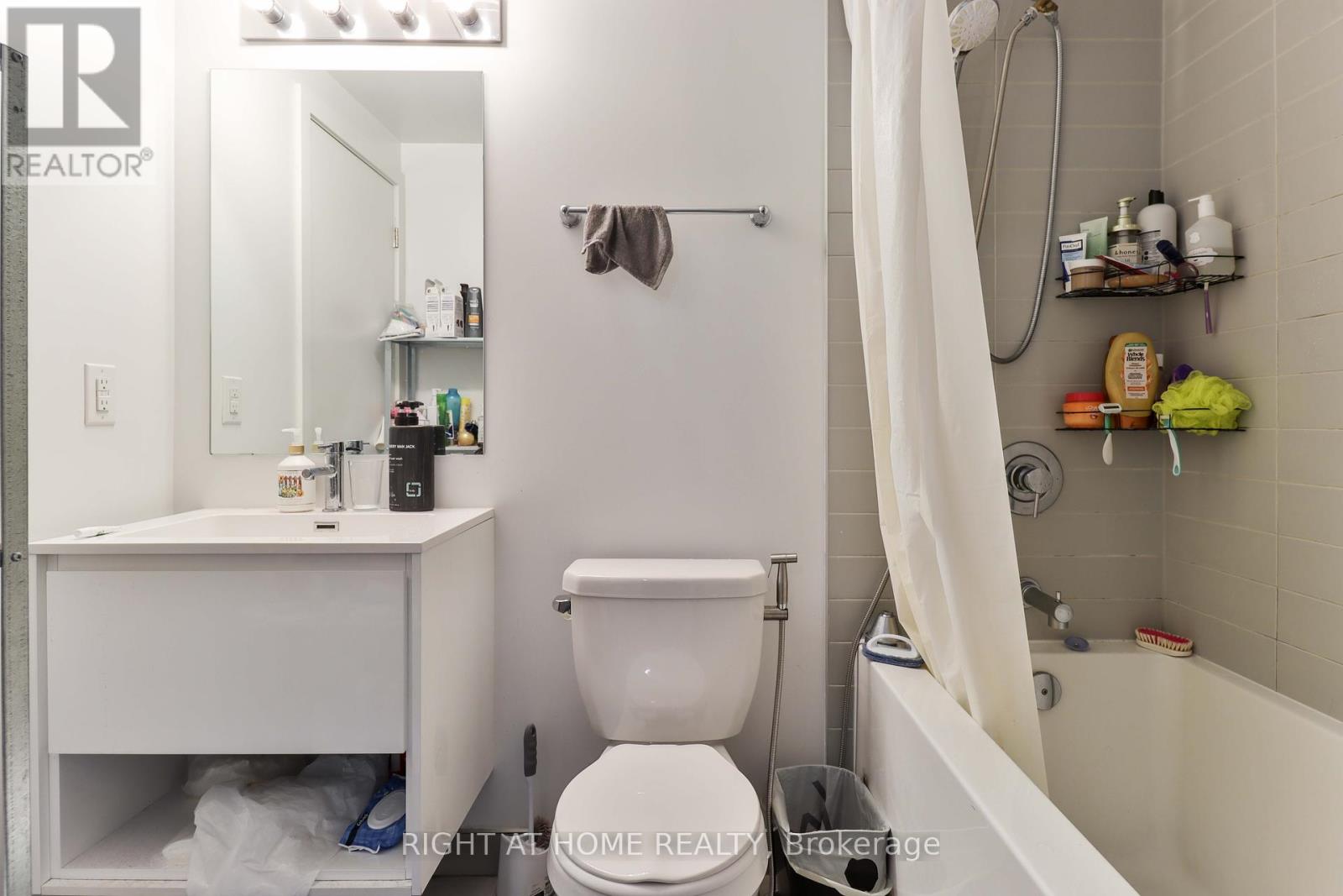 406 - 159 Wellesley Street E, Toronto, Ontario  M4Y 0H5 - Photo 42 - C12121658