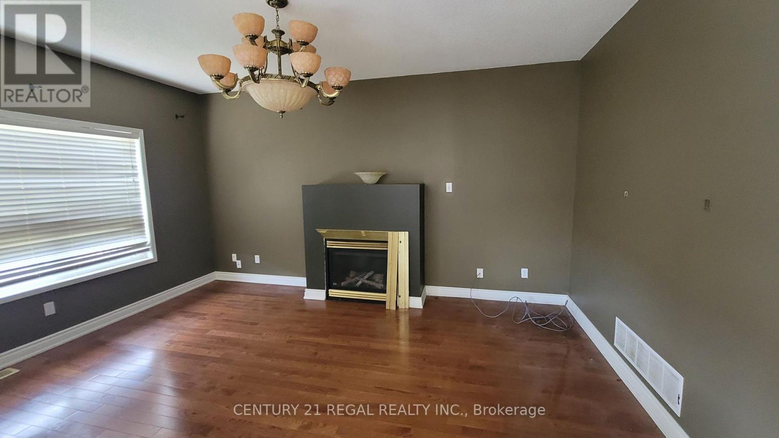 12 Salt Drive, Ajax (South East), Ontario  L1S 7P3 - Photo 10 - E12121634