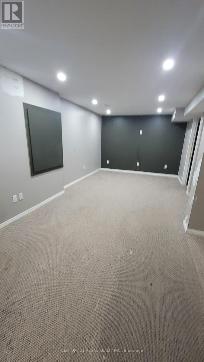 12 Salt Drive, Ajax (South East), Ontario  L1S 7P3 - Photo 31 - E12121634