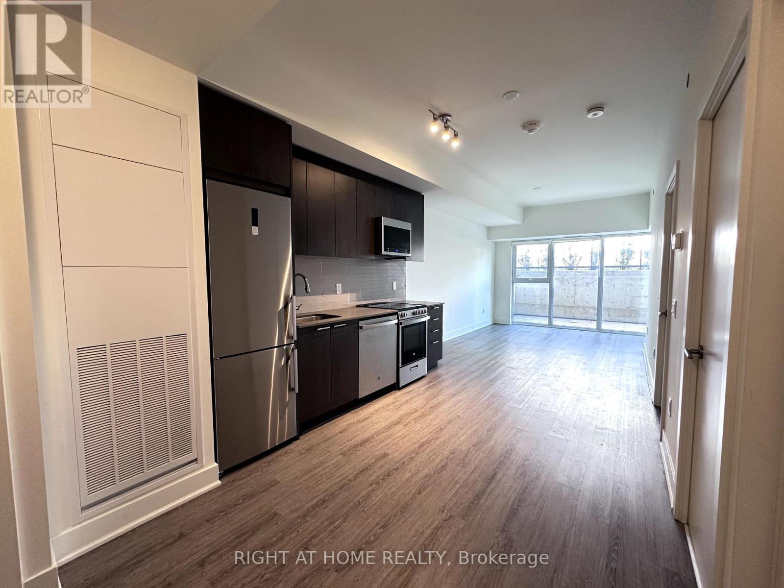 015 - 185 Deerfield Road, Newmarket, Ontario  L3Y 0G7 - Photo 7 - N12121627