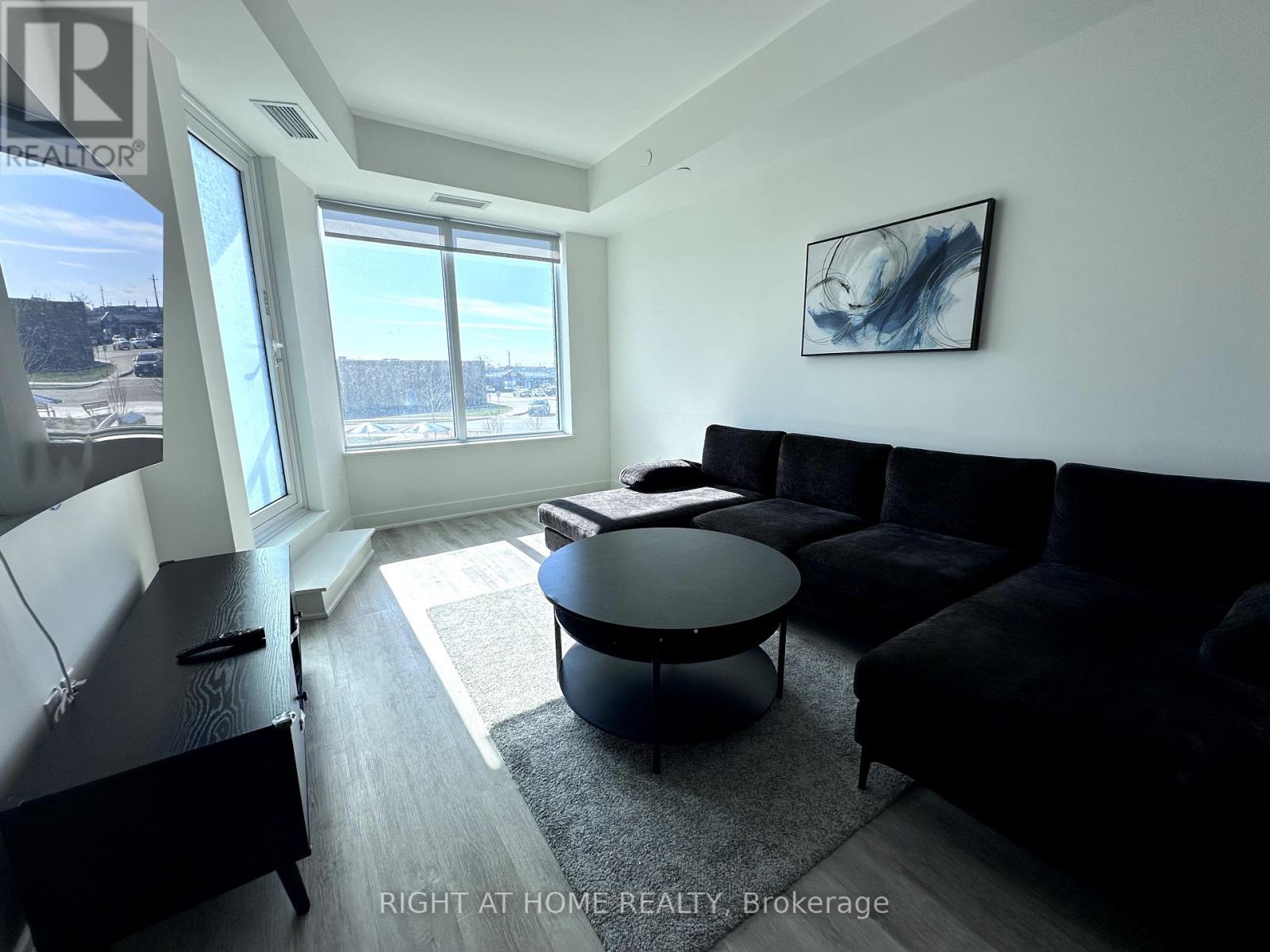 209 - 185 Deerfield Road, Newmarket, Ontario  L3Y 0G7 - Photo 11 - N12121652