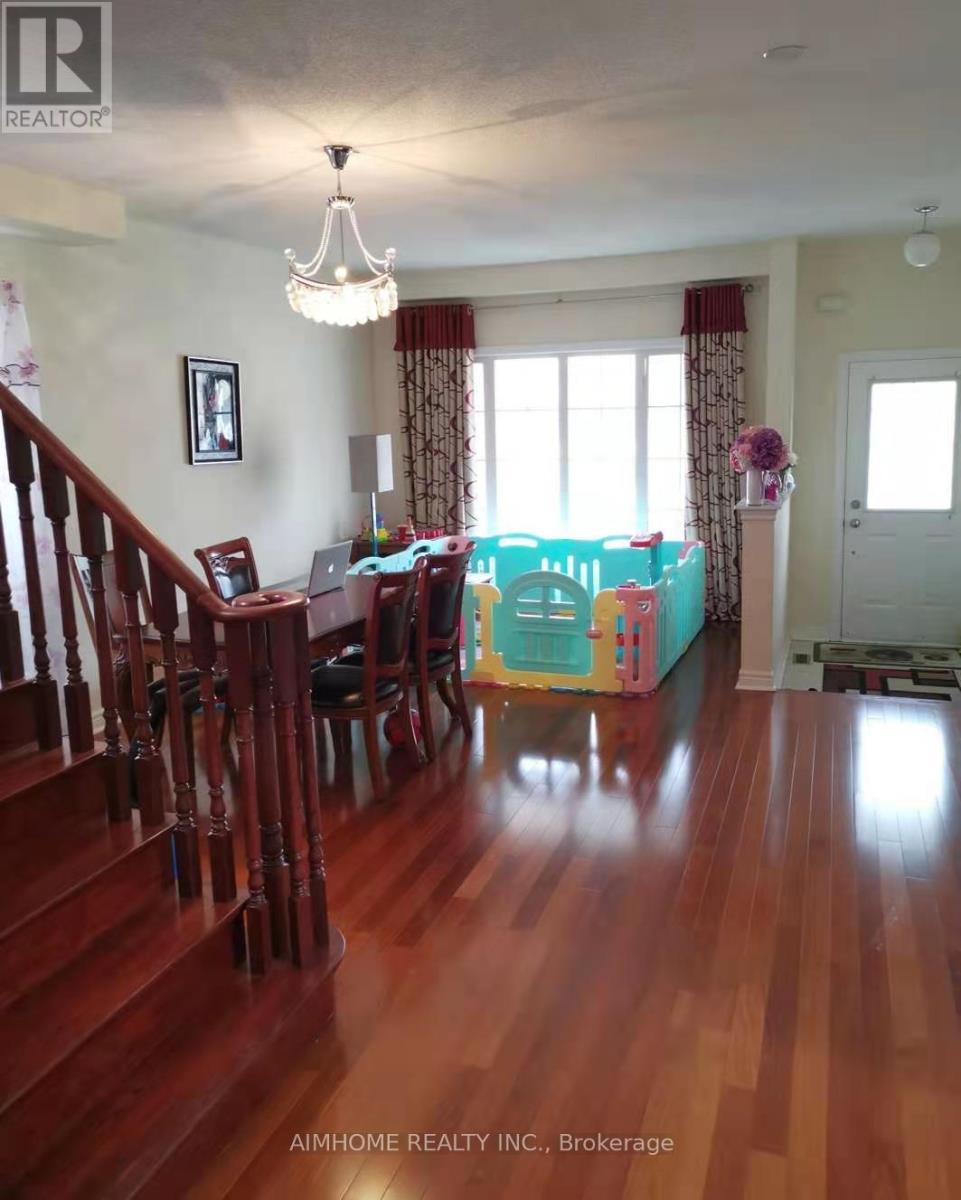 61 Ten Oaks Boulevard, Vaughan, Ontario  L4K 5G3 - Photo 4 - N12121657