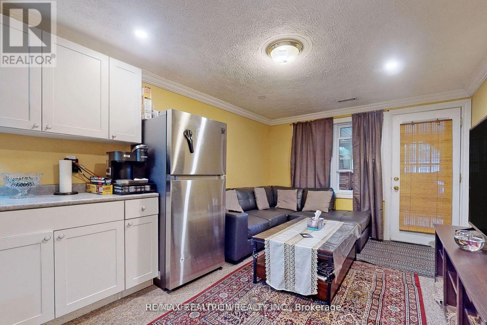 197 Lloyd Avenue, Newmarket, Ontario  L3Y 5L4 - Photo 26 - N12121667