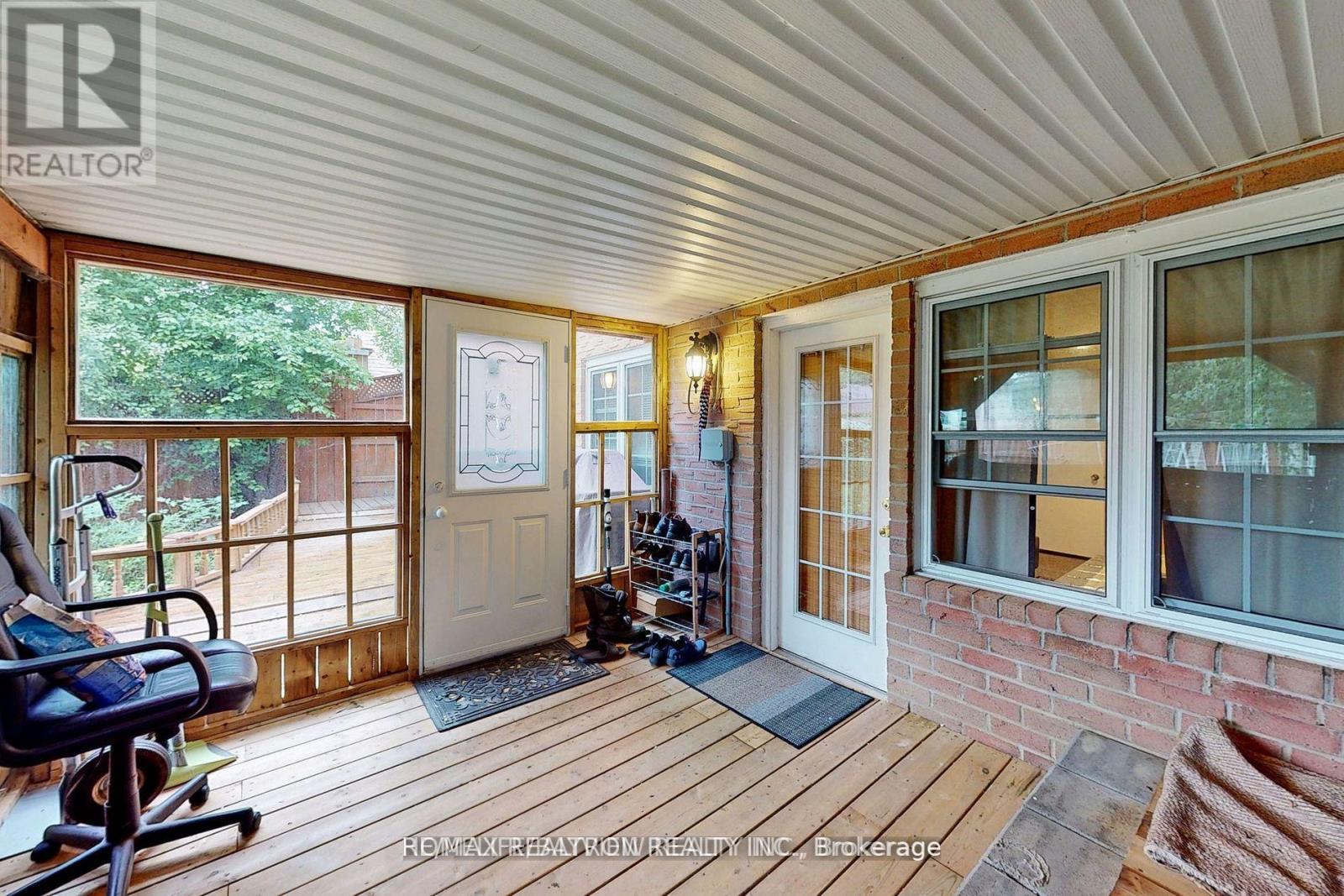 197 Lloyd Avenue, Newmarket, Ontario  L3Y 5L4 - Photo 6 - N12121667