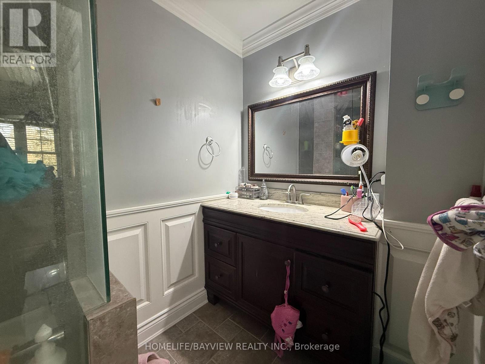 197 Lloyd Avenue, Newmarket, Ontario  L3Y 5L4 - Photo 8 - N12121667