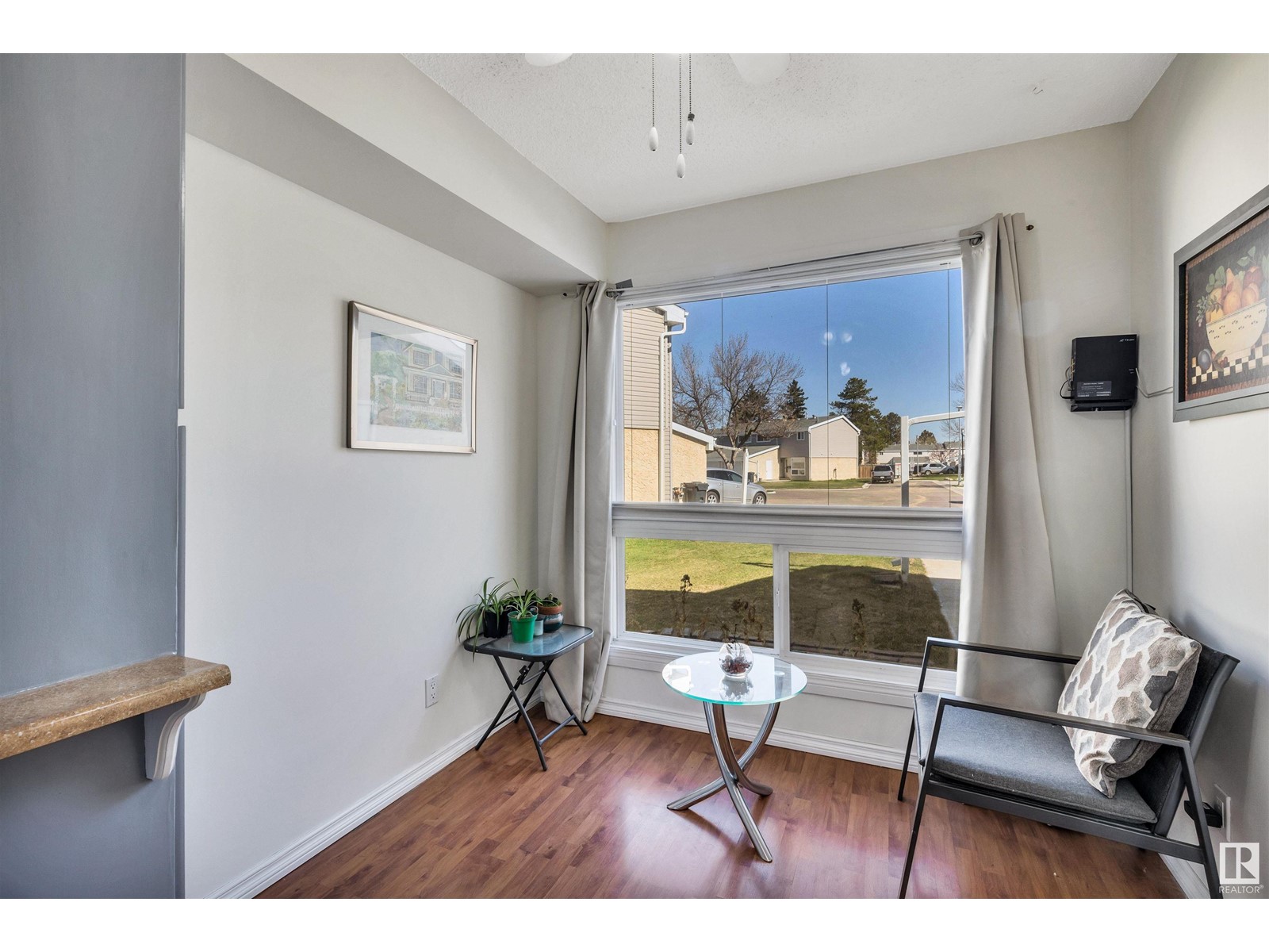 Property at 346 GRANDIN VG image 4