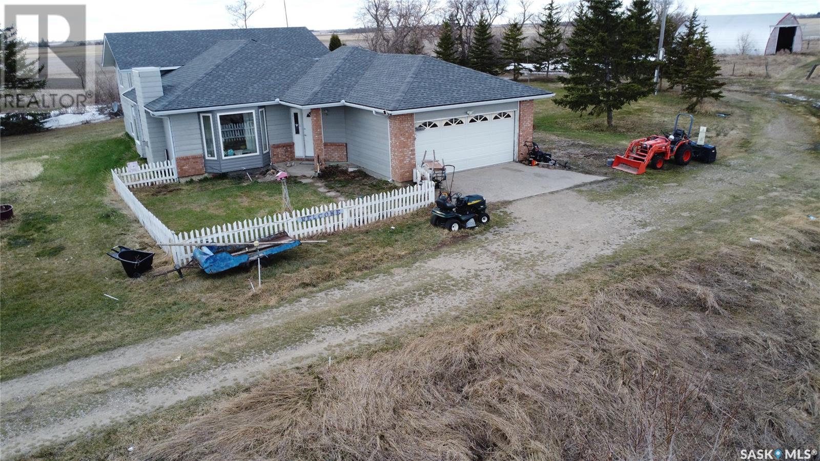 Aveyard Acreage, Abernethy Rm No. 186, Saskatchewan  S0G 0C0 - Photo 2 - SK004457
