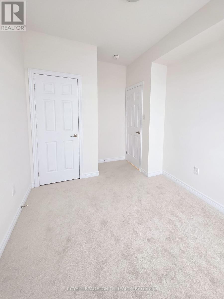 83 Claremont Drive, Brampton (Sandringham-Wellington North), Ontario  L6R 4G4 - Photo 11 - W12121626